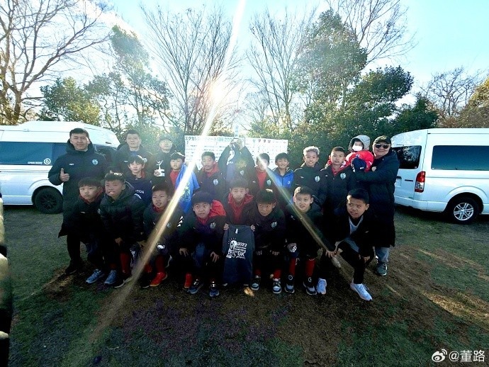  8戰(zhàn)全勝奪日本杯賽冠軍！中國(guó)足球小將發(fā)布感謝信