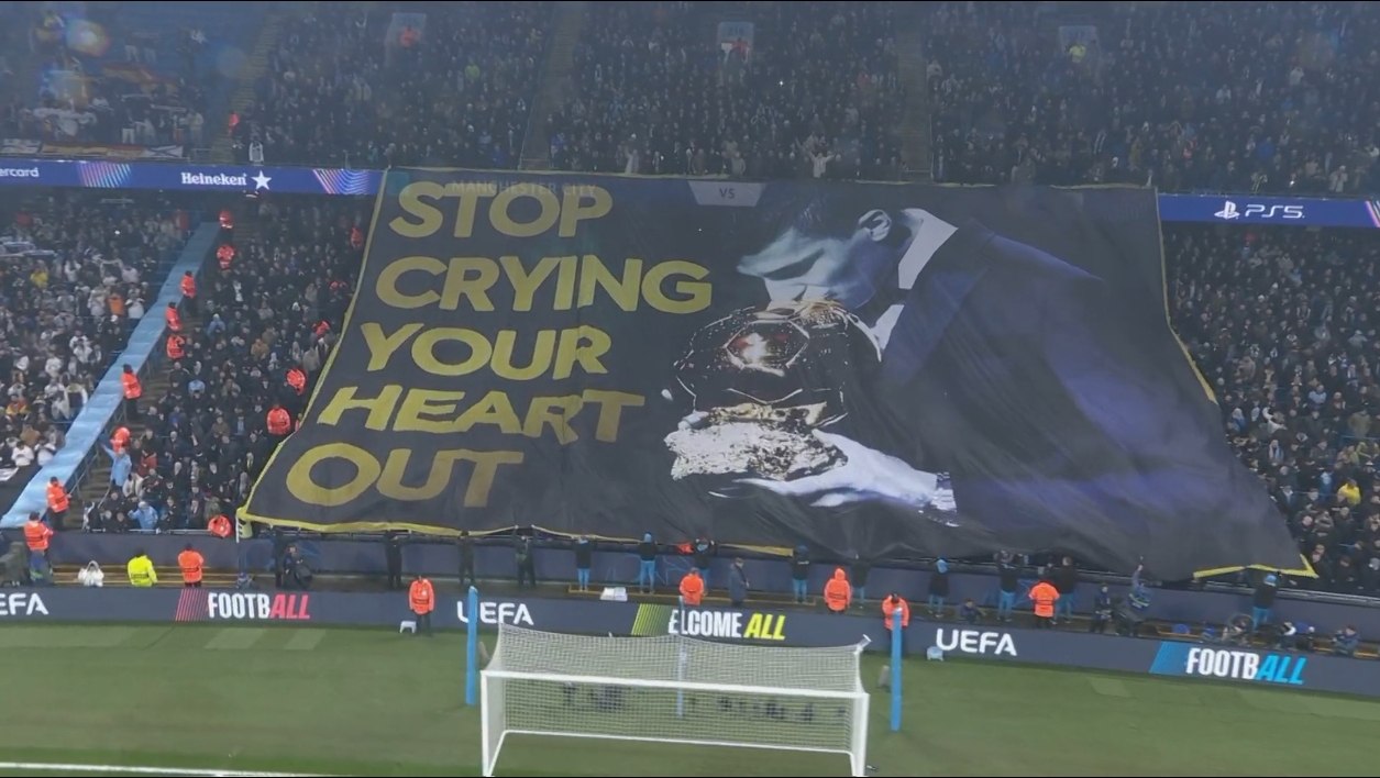  曼城球迷打出羅德里親吻金球獎TIFO：收起你的眼淚！