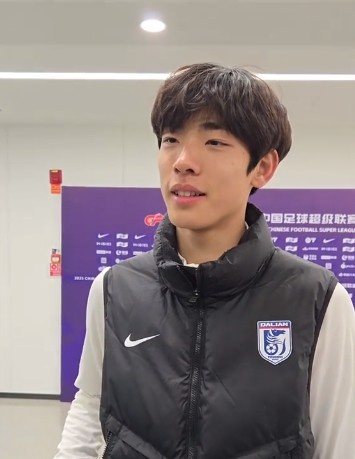  國(guó)青歸來上演中超首秀，朱鵬宇：感覺很好，場(chǎng)上大哥們很支持我