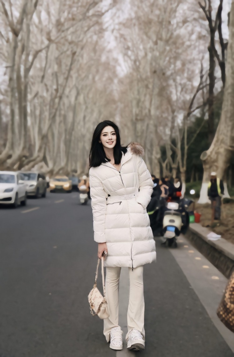  煙雨下江南！卓識游南京：卿言一句梧桐美 吾種梧桐滿京城