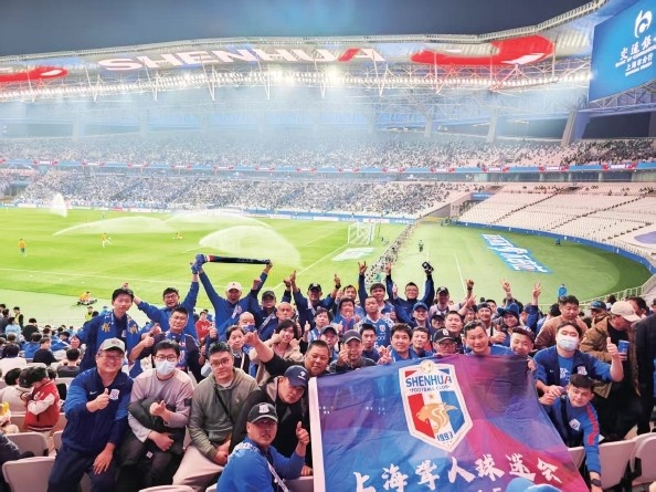  東體介紹上海聾人球迷會：最安靜的助威，最“響亮”的看臺