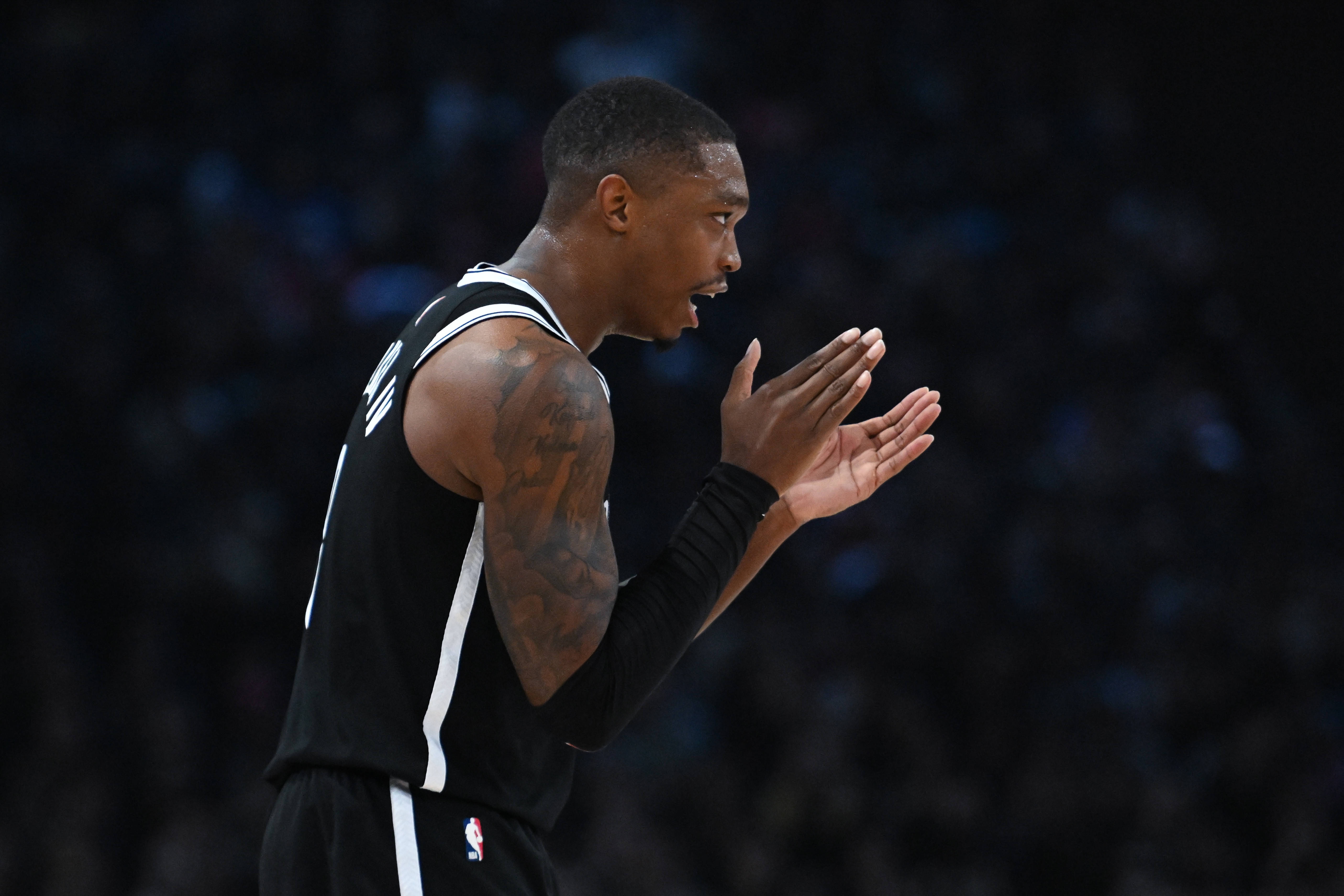  重返NBA！Shams：朗尼-沃克同意與76人簽下2年300萬美元合同