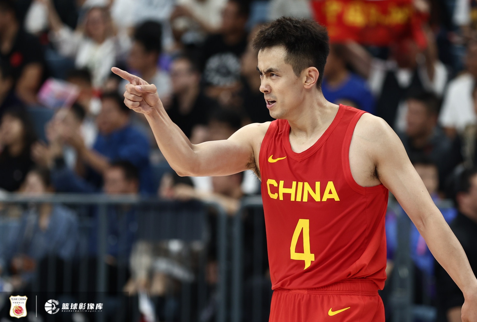  攻防俱佳！趙繼偉半場拿到6分1板4助2斷 正負值+14